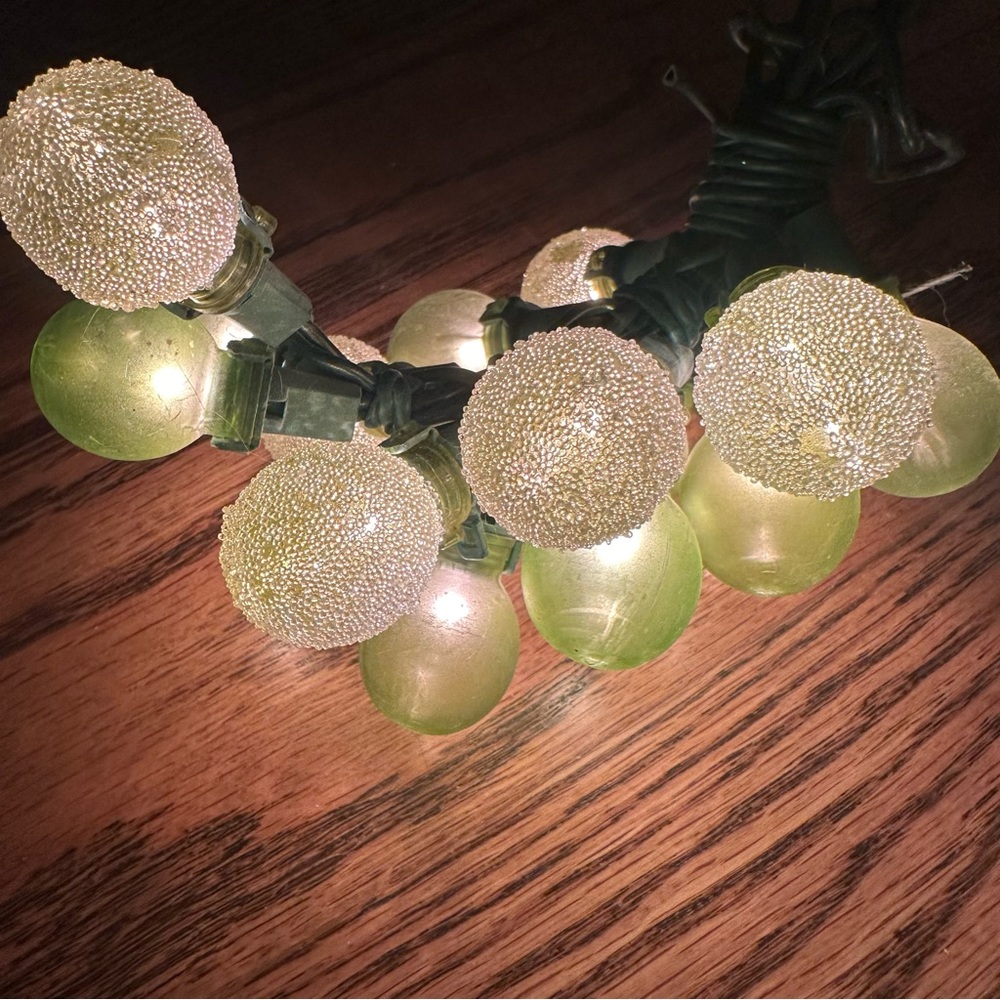 Grape shape string lights - Picture 7 of 7